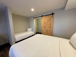 Americas Best Value Inn Wall