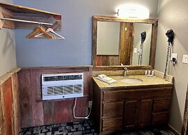 Americas Best Value Inn Wall