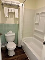 Americas Best Value Inn Wall
