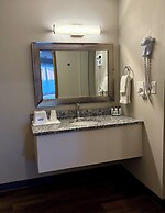 Americas Best Value Inn Wall