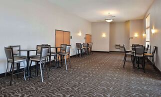 Comfort Inn & Suites Madison North