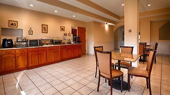 Best Western Plus Bass Hotel & Suites