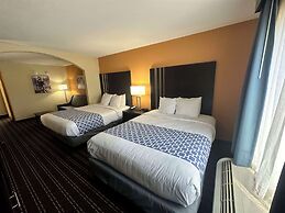 Best Western Plus Bass Hotel & Suites