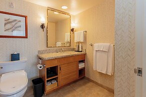 Embassy Suites by Hilton Waikiki Beach Walk