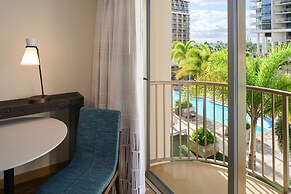 Embassy Suites by Hilton Waikiki Beach Walk
