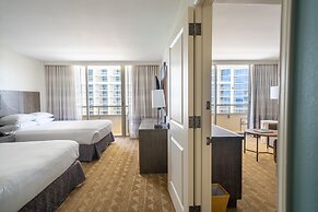 Embassy Suites by Hilton Waikiki Beach Walk