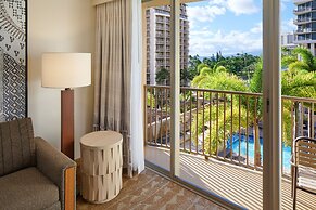 Embassy Suites by Hilton Waikiki Beach Walk