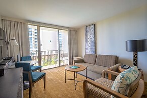 Embassy Suites by Hilton Waikiki Beach Walk