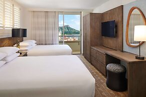 Embassy Suites by Hilton Waikiki Beach Walk