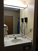 Cabot Inn & Suites