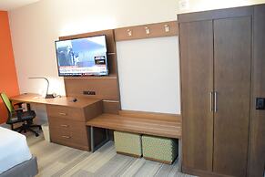 Holiday Inn Express Hotel & Suites West I 10 by IHG