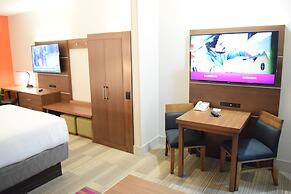 Holiday Inn Express Hotel & Suites West I 10 by IHG