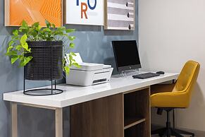 Holiday Inn Express Hotel & Suites Freeport by IHG