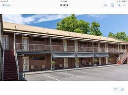 Albury Townhouse Motel