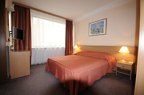 Premier Hotel Lybid