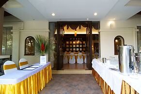 Laluna Hotel & Resort