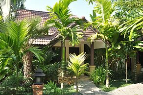 Laluna Hotel & Resort