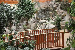 C'mon Inn Hotel & Suites