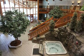 C'mon Inn Hotel & Suites