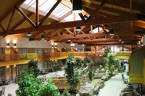 C'mon Inn Hotel & Suites