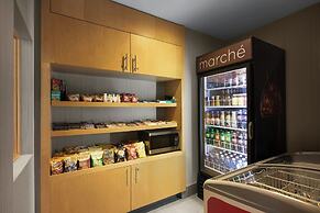 Courtyard by Marriott Montreal Airport