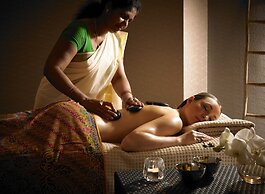 Westport Coast Hotel