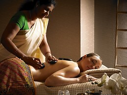 Westport Coast Hotel