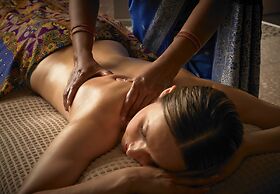 Westport Coast Hotel