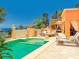 Royal Garden Villas & Spa