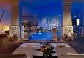 Royal Garden Villas & Spa