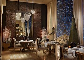 Royal Garden Villas & Spa