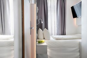 Grand Hotel Downtown