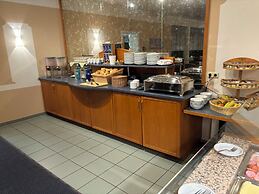 ARC Hotel