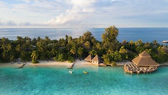 Adaaran Club Rannalhi  - 45 Minutes away from Male by Speedboat