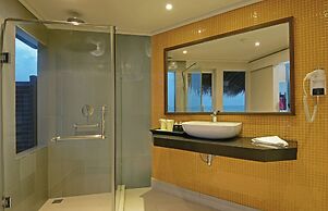 Adaaran Club Rannalhi  - 45 Minutes away from Male by Speedboat