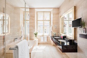 Mandarin Oriental, Prague