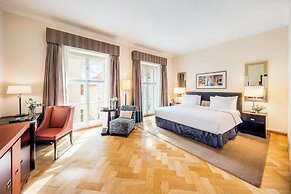 Mandarin Oriental, Prague