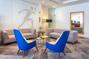 AP Victoria Sports & Beach