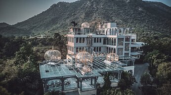 The Royal Retreat Resort and Spa