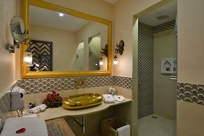 The Royal Retreat Resort and Spa