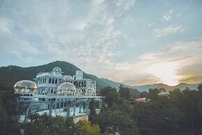 The Royal Retreat Resort and Spa