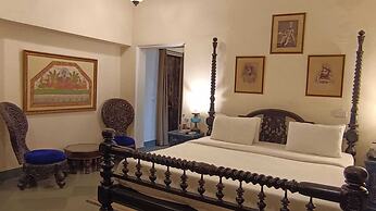 The Royal Retreat Resort and Spa