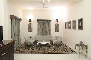 The Royal Retreat Resort and Spa