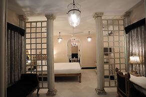 The Royal Retreat Resort and Spa