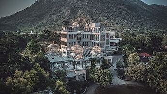 The Royal Retreat Resort and Spa