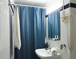 Anesis Hotel