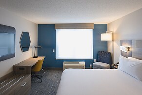 Holiday Inn Express & Suites Marquette by IHG