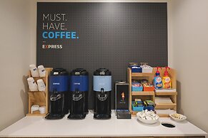 Holiday Inn Express & Suites Marquette by IHG