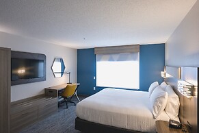 Holiday Inn Express & Suites Marquette by IHG