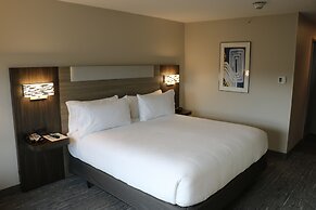Holiday Inn Express & Suites Marquette by IHG